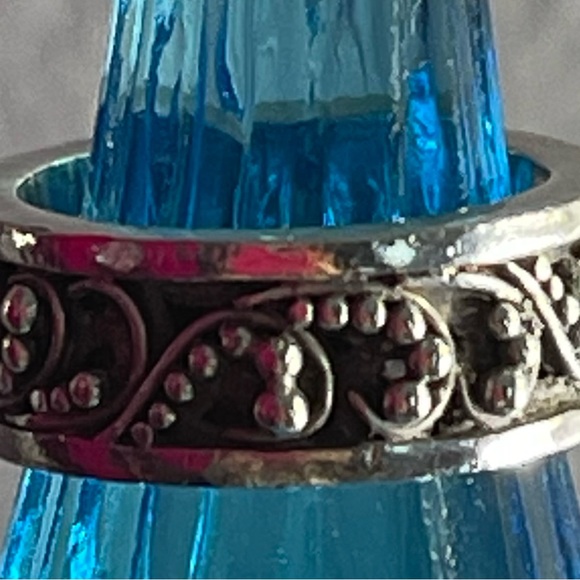 Lois Hill & Vintage Turquoise Rings - Picture 10 of 10